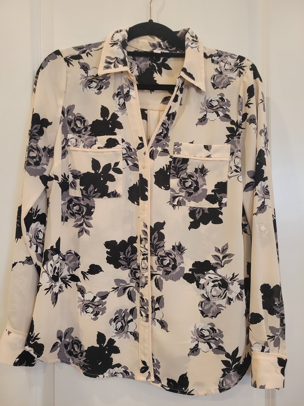 Candie's Cream Floral Button-Down Blouse with Black and Gray Roses